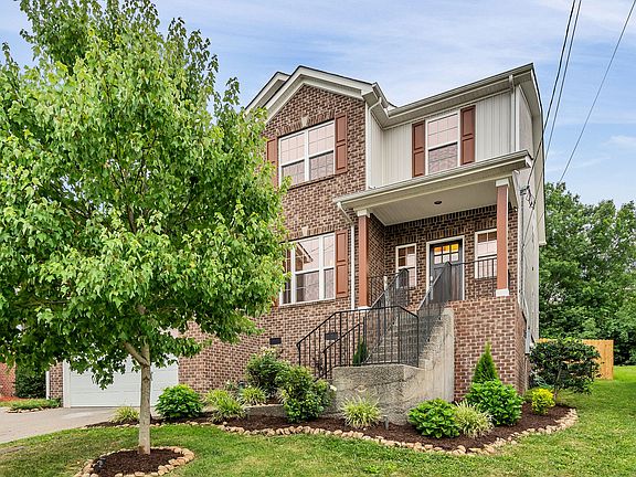 4th image of 928 Bordeaux Pl