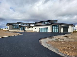 62313 McClain Dr, Bend, OR 97703