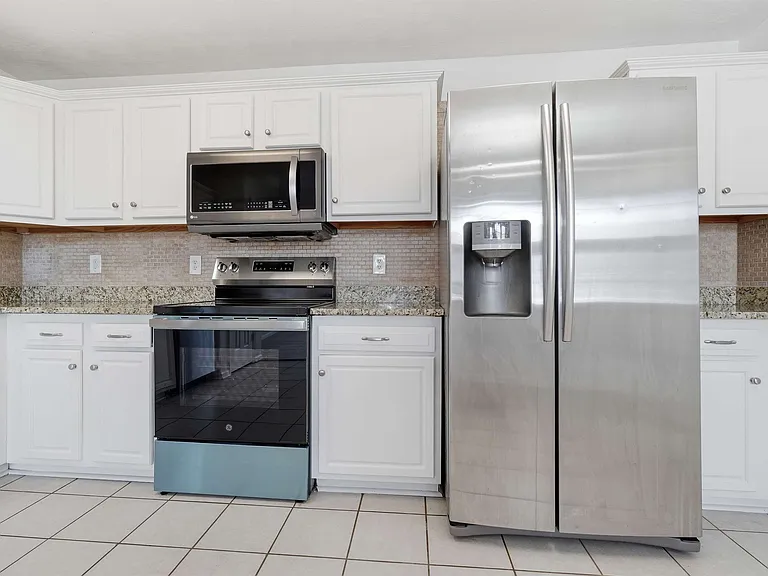 3715 Sutter St #11 — Photo 32