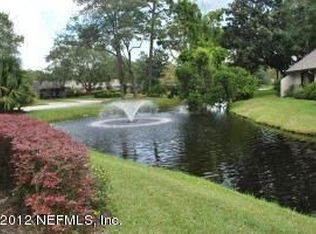 10152 Leisure Ln N, Jacksonville, FL 32256