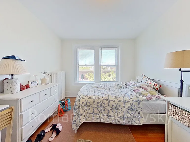 83 Harvard St #12 — Photo 10