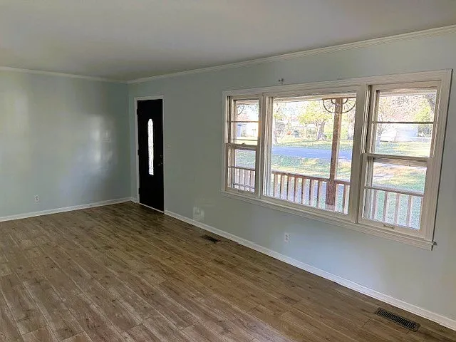 108 Black St — Photo 5