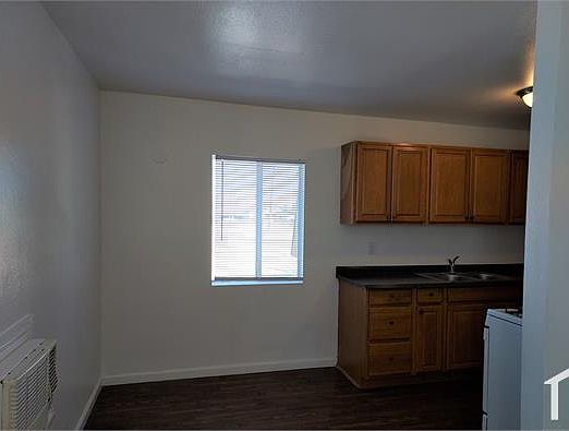 4th image of 213 W New York Ave APT 5