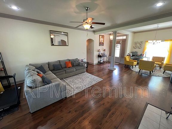 5th image of 18063 River Landing Dr