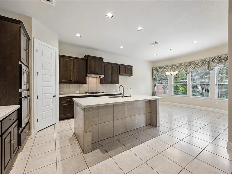 365 Arapaho Dr — Photo 7