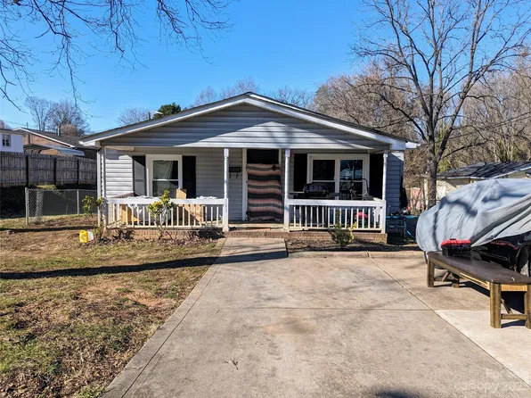 111 N Clay St, Lowell, NC 28098