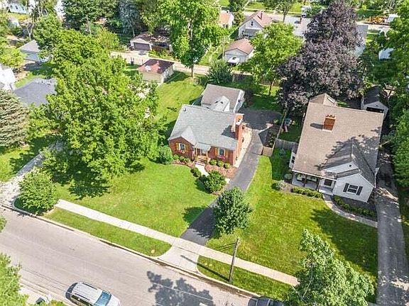 4th image of 2698 Ruhl Ave