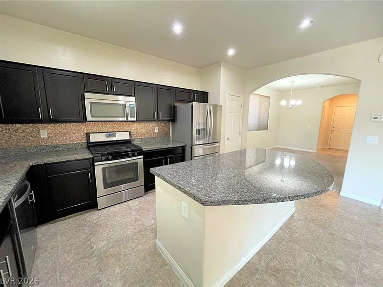 7063 Claythorn Rd — Photo 3