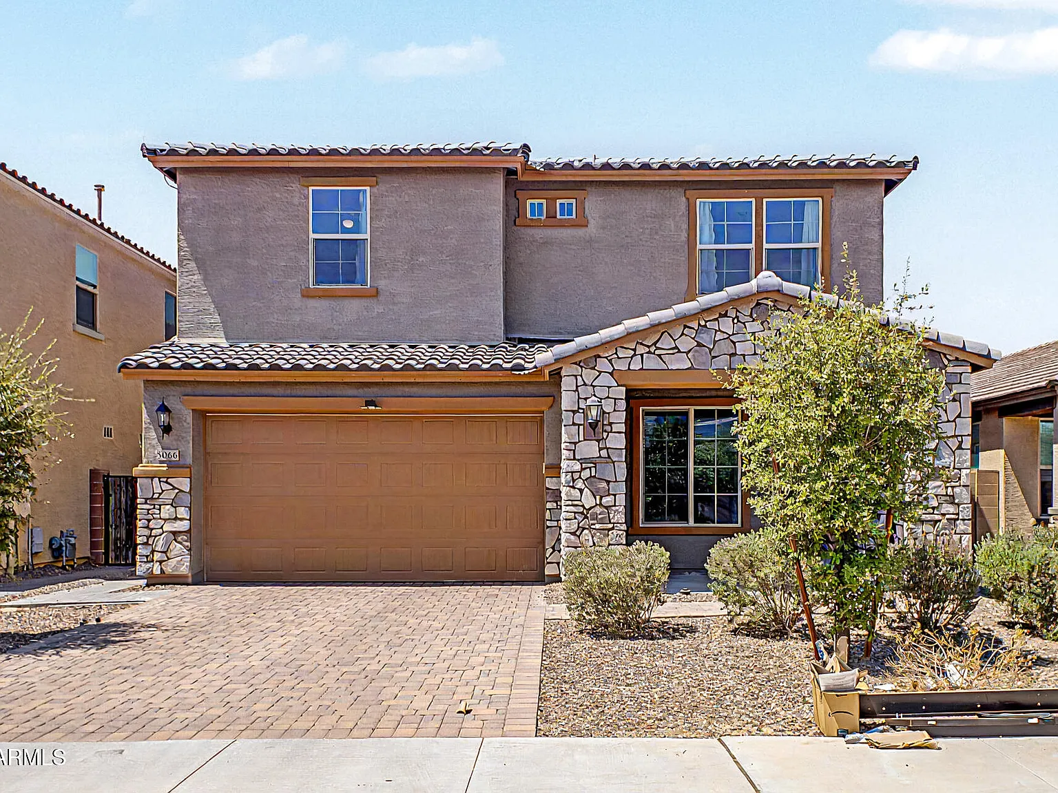 5 bed, 3.0 bath, 3182 sqft, $2,999 — Photo 1