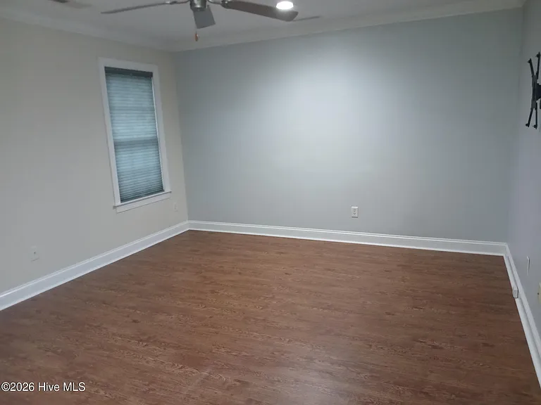2805 Fletcher Ct — Photo 7