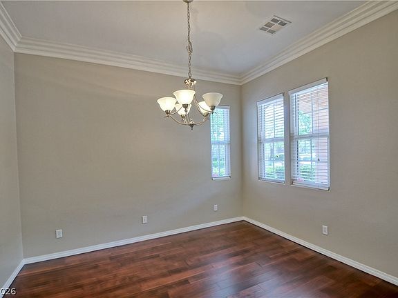 4th image of 1861 Montefiore Walk