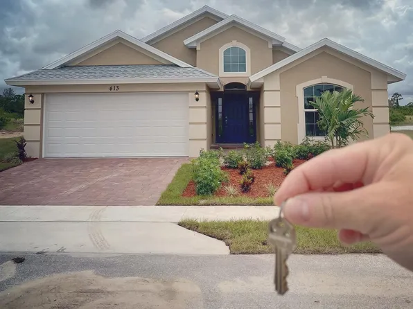 413 Seafoam Cir, Fort Pierce, FL 34945