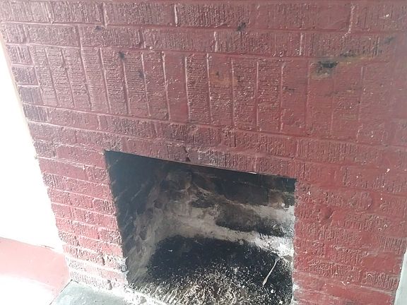 5th image of 302 Coffey St