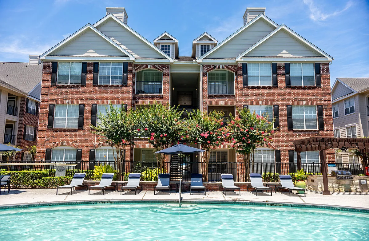 Building Photo - Plaza at Westchase