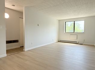 3503 Sandwich St #304, Windsor, ON N9C 1B6