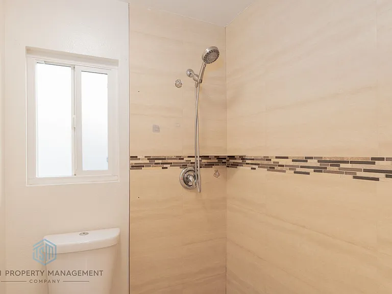 8407 Spring Desert Pl #E — Photo 14