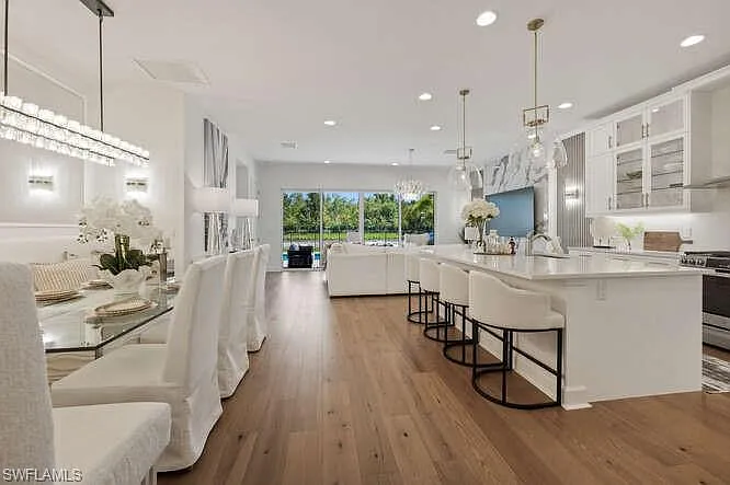 4 bed, 4.0 bath, 2846 sqft, $7,950 — Photo 4