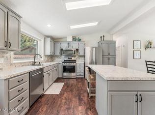 16095 E 3rd St, Bayview, ID 83803