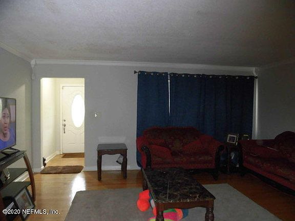5th image of 6340 Eastwood Ln