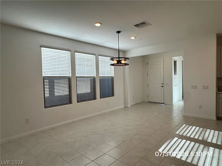 2239 Arrington Ave — Photo 32