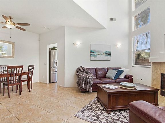 5th image of 1058 S Country Glen Way