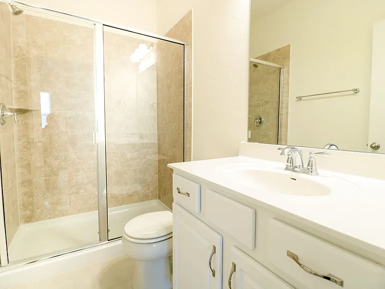 6416 Routenburn St — Photo 14