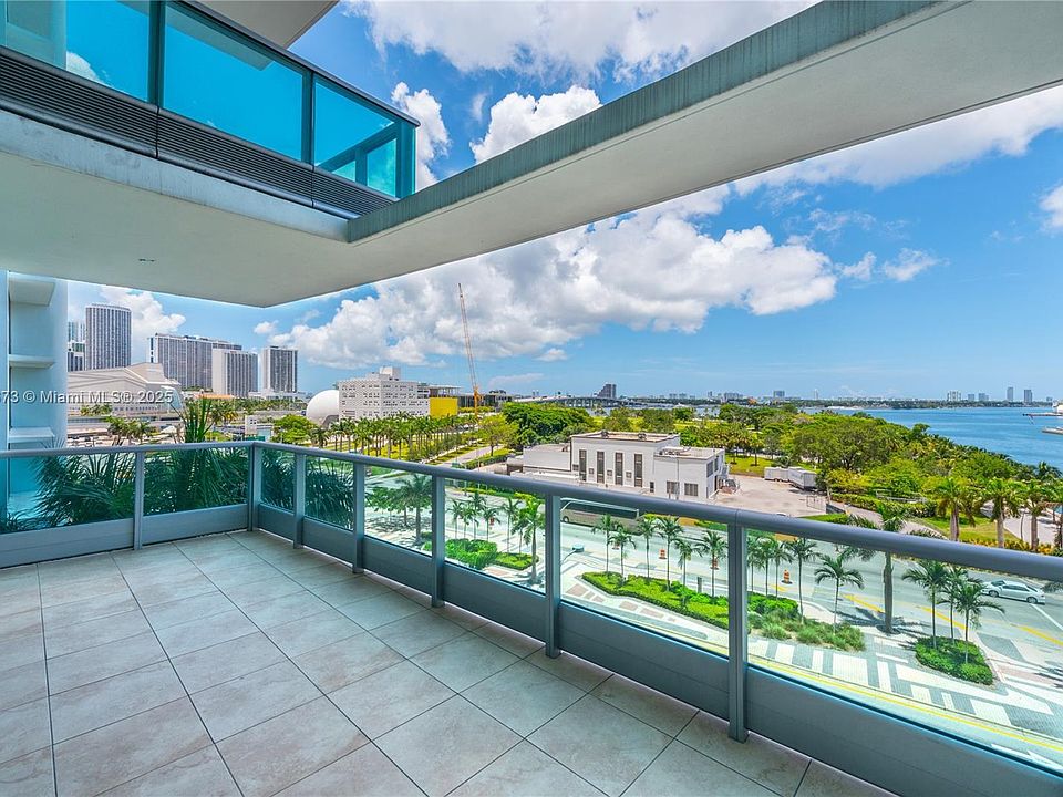 1st image of 900 Biscayne Blvd #7007