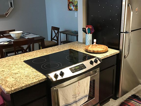 2nd image of 1523 S 10th St APT 216