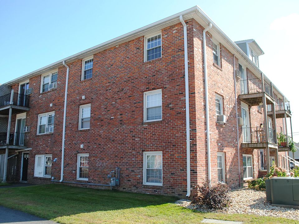 1st image of 14 Woodman Way APT 24