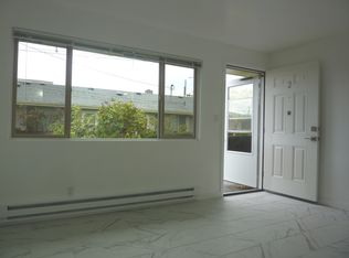 2-209 3rd Ave S, Edmonds, WA 98020