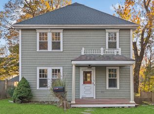 10 Greenwood Ln, Waltham, MA 02451