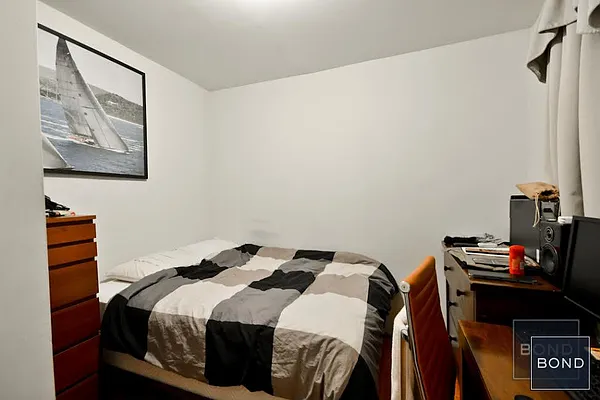 Rented by Bond New York | media 32