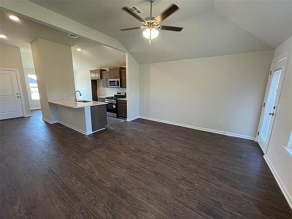 5th image of 9100 Quapaw Creek Trl