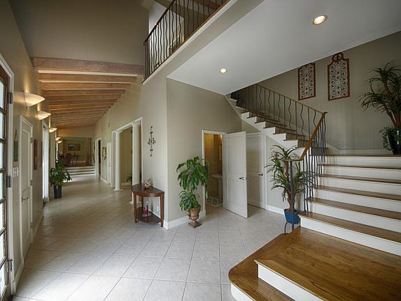 3rd image of 4598 River Park Dr