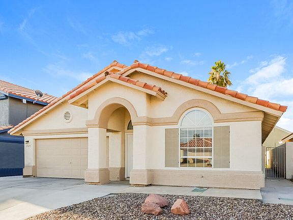 3rd image of 1525 Blanco Dr