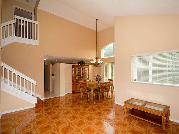 4th image of 816 NW 130th Ter