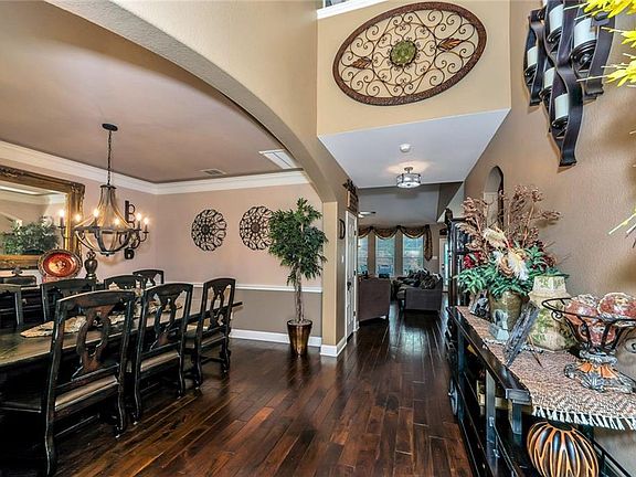 3rd image of 691 Table Rock Dr