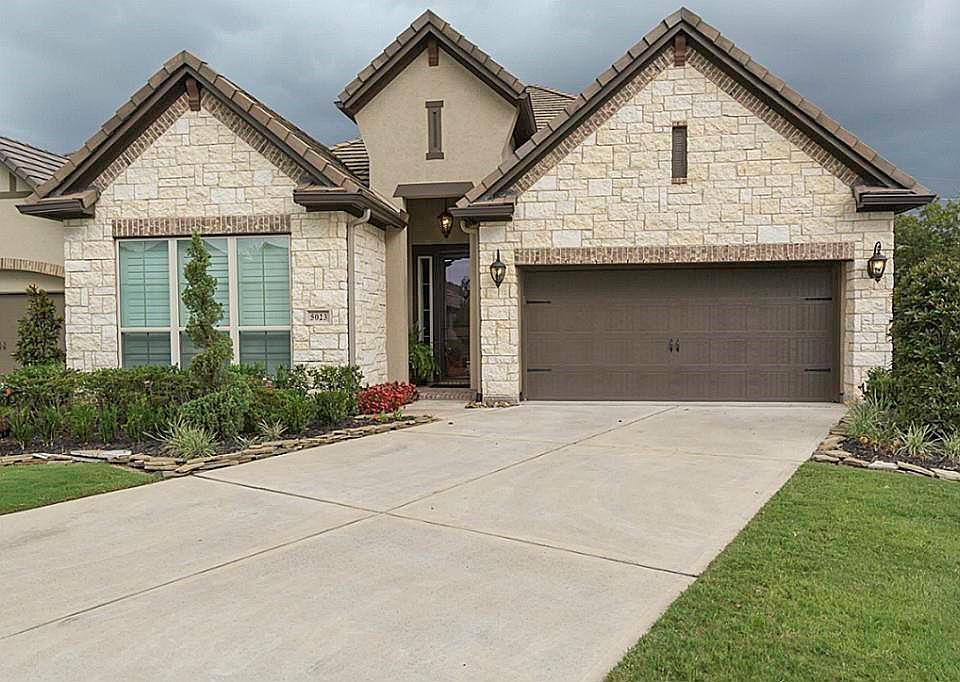 1st image of 5023 Fairford Dr