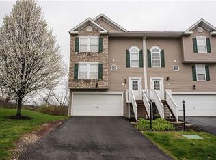 219 Mountain Dr, Carnegie, PA 15106
