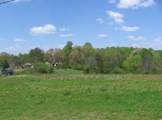 26 Farmers Farm Ln, Maysville, GA 30558