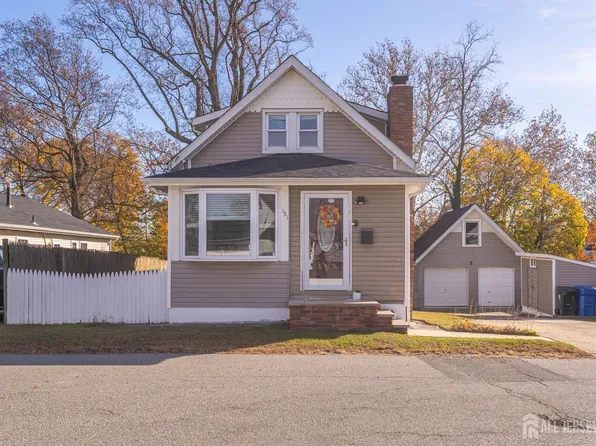 181 Norwood Ave, Laurence Harbor, NJ 08879