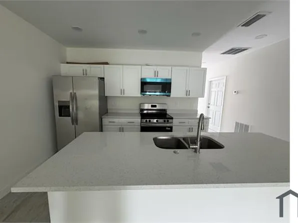 320 S 9th Ave, Bartow, FL 33830