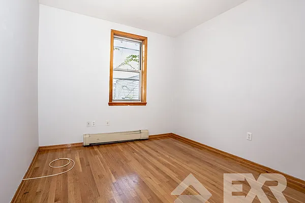 Rented by EXR | media 13