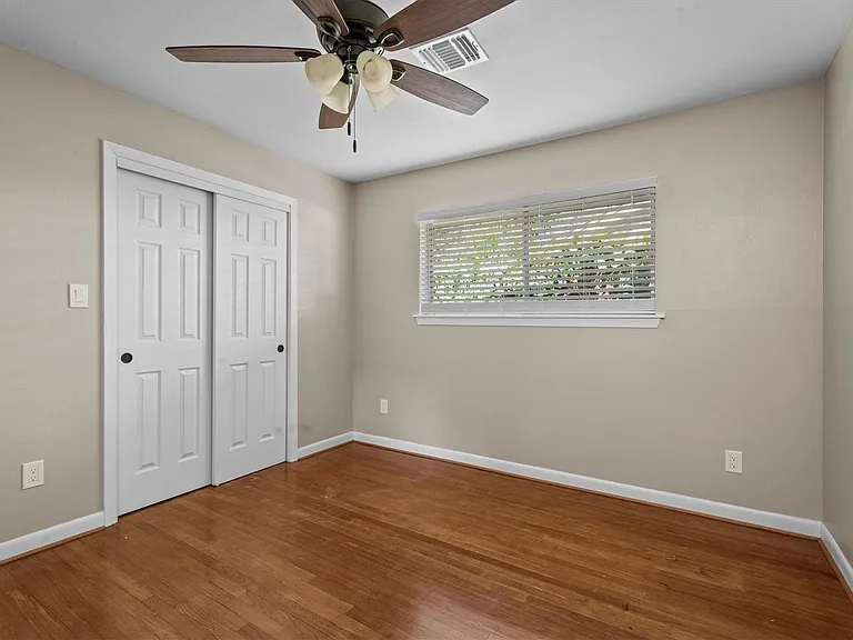 10030 Haddington Dr — Photo 23