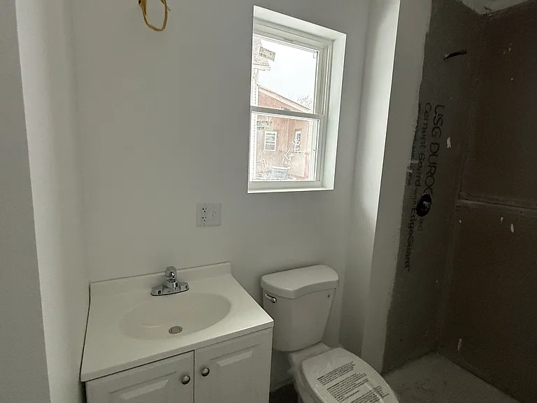 55 Brewster St #1 — Photo 7