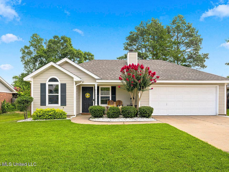 1st image of 612 Sandpiper Dr