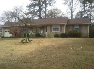 2900 Graham Dr, Kinston, NC 28504