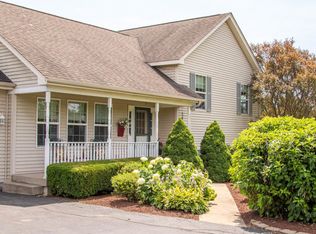 3960 Crabapple Ln, Wonder Lake, IL