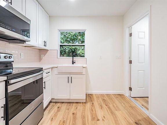 5th image of 403 E Hugh St #2