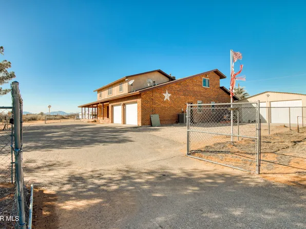 6425 Wild Flower Dr, El Paso, TX 79938
